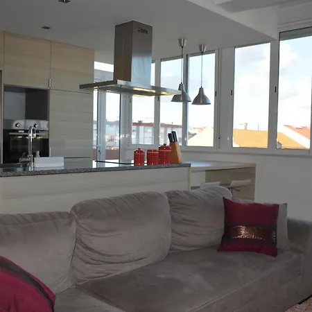 Apartment M&h Loft - T2 Em Setubal