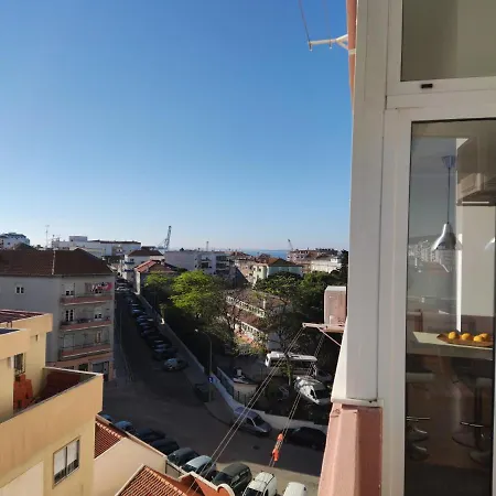 M&h Loft - T2 Em 塞图巴尔